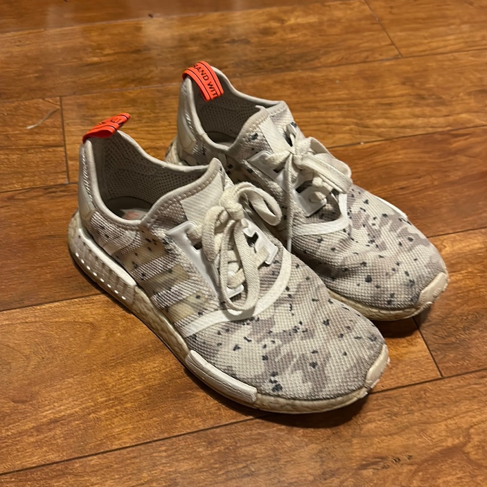 Nike NMD tennishoes